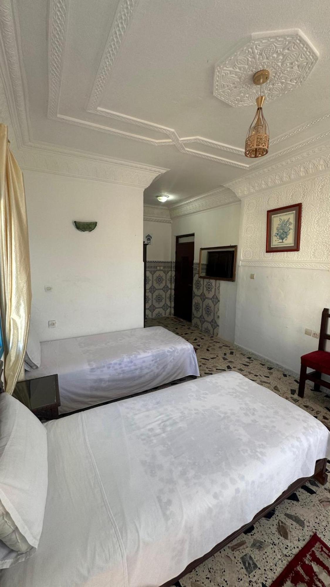 Hotel Al Amana Чефчауен Екстериор снимка