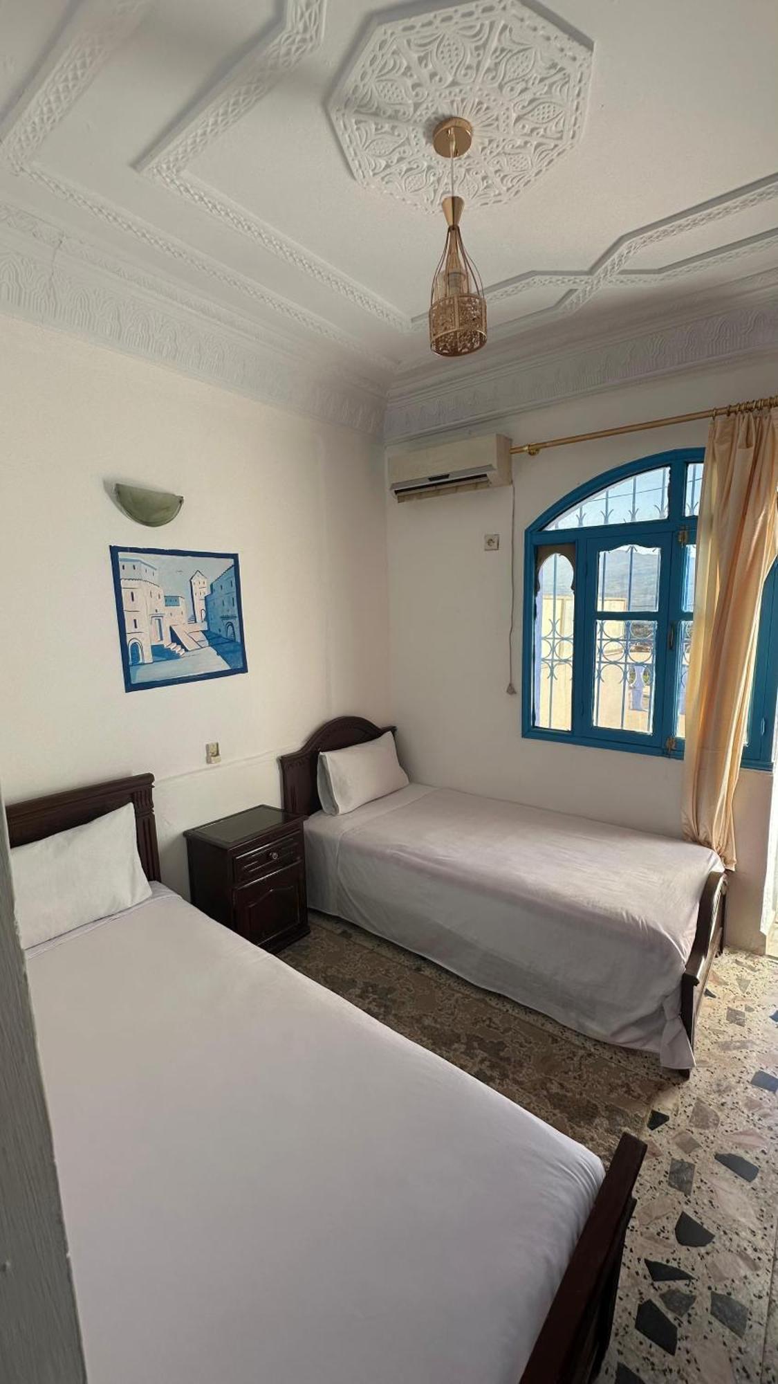 Hotel Al Amana Чефчауен Екстериор снимка