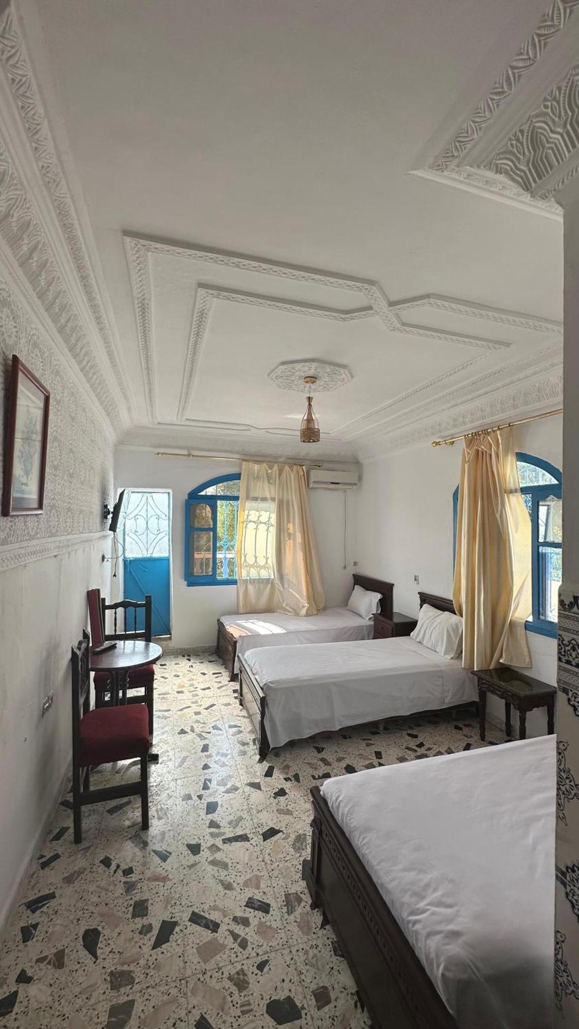 Hotel Al Amana Чефчауен Екстериор снимка
