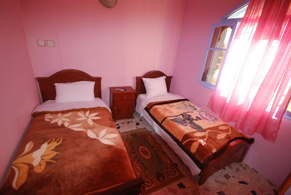 Hotel Al Amana Чефчауен Екстериор снимка